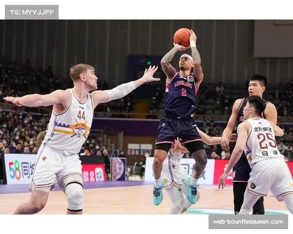 广州龙狮外援组合效果不佳 化学反应仍需时间磨合 广州龙狮外援组合效果不佳 化学反应仍需时间磨合